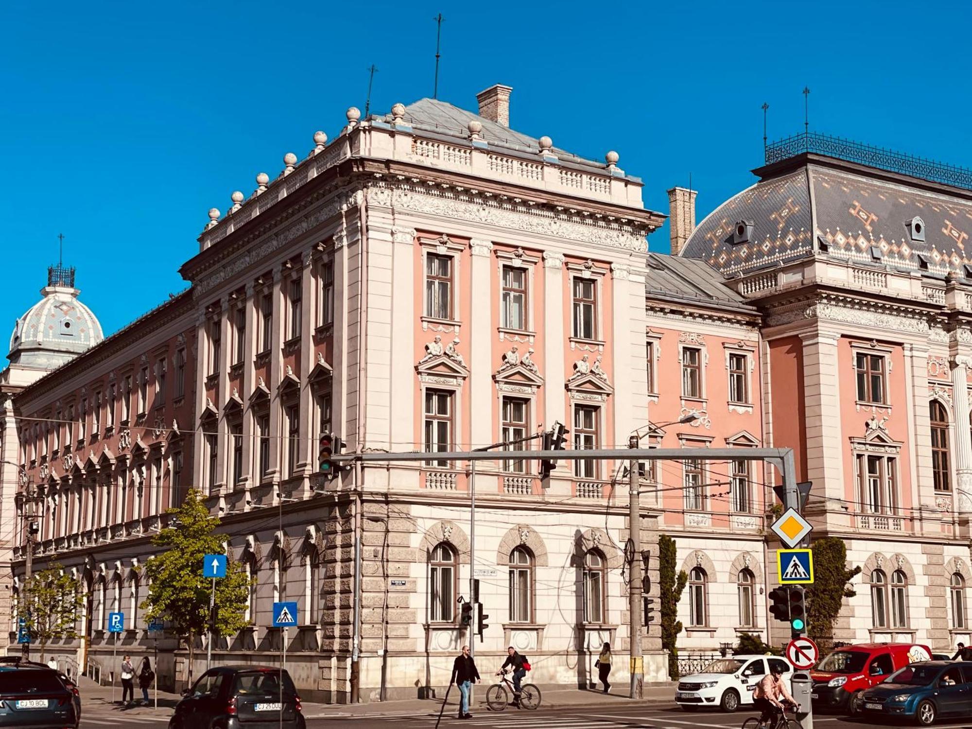 Ferienwohnung Littleparis Cluj-Napoca Exterior foto